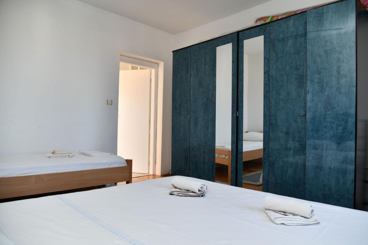 Apartments Valerija スペタル エクステリア 写真